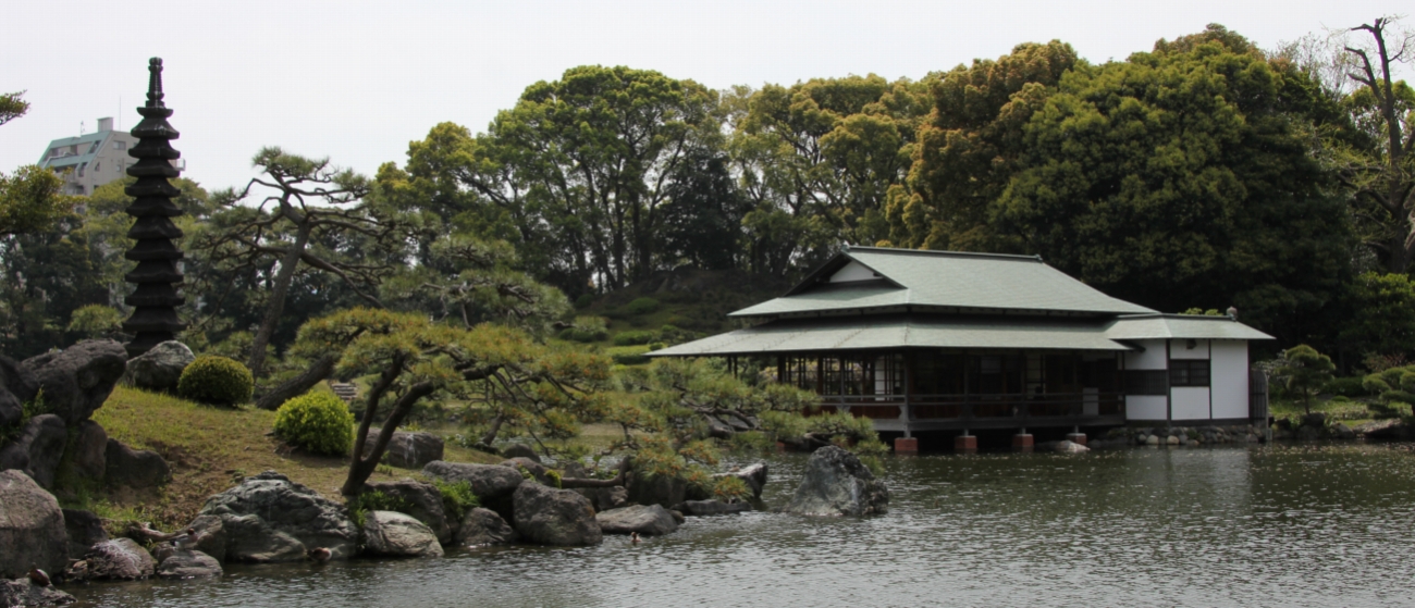 清澄庭園は東京江東区にある都立庭園で地下鉄清澄白川駅から３分です。